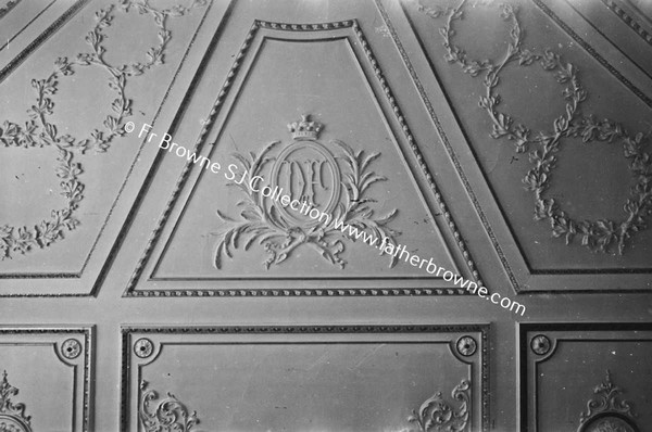 FRENCHPARK THE HOUSE DRAWING ROOM CEILING DETAIL